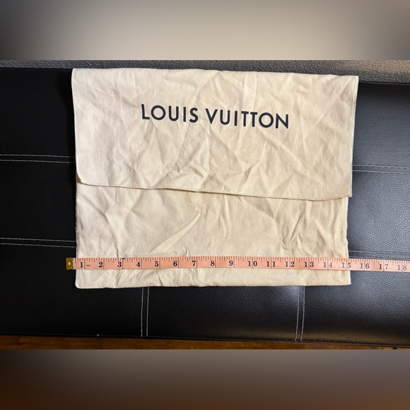 Louis Vuitton dust bag - Picture 3 of 3